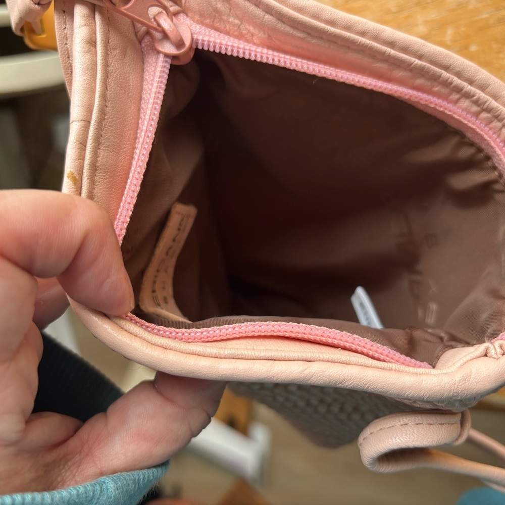Sharif Woven Brown Crossbody Bag with Gold Accent NEW! - Picture 7 of 8